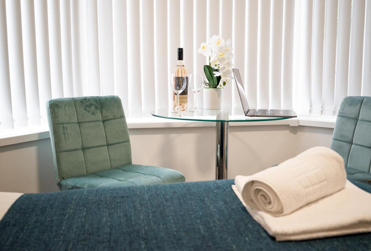 Elmo River Studios - 6 En-Suites In Wallasey - Easy Parking - Short And Long Stays Welcome Exteriér fotografie