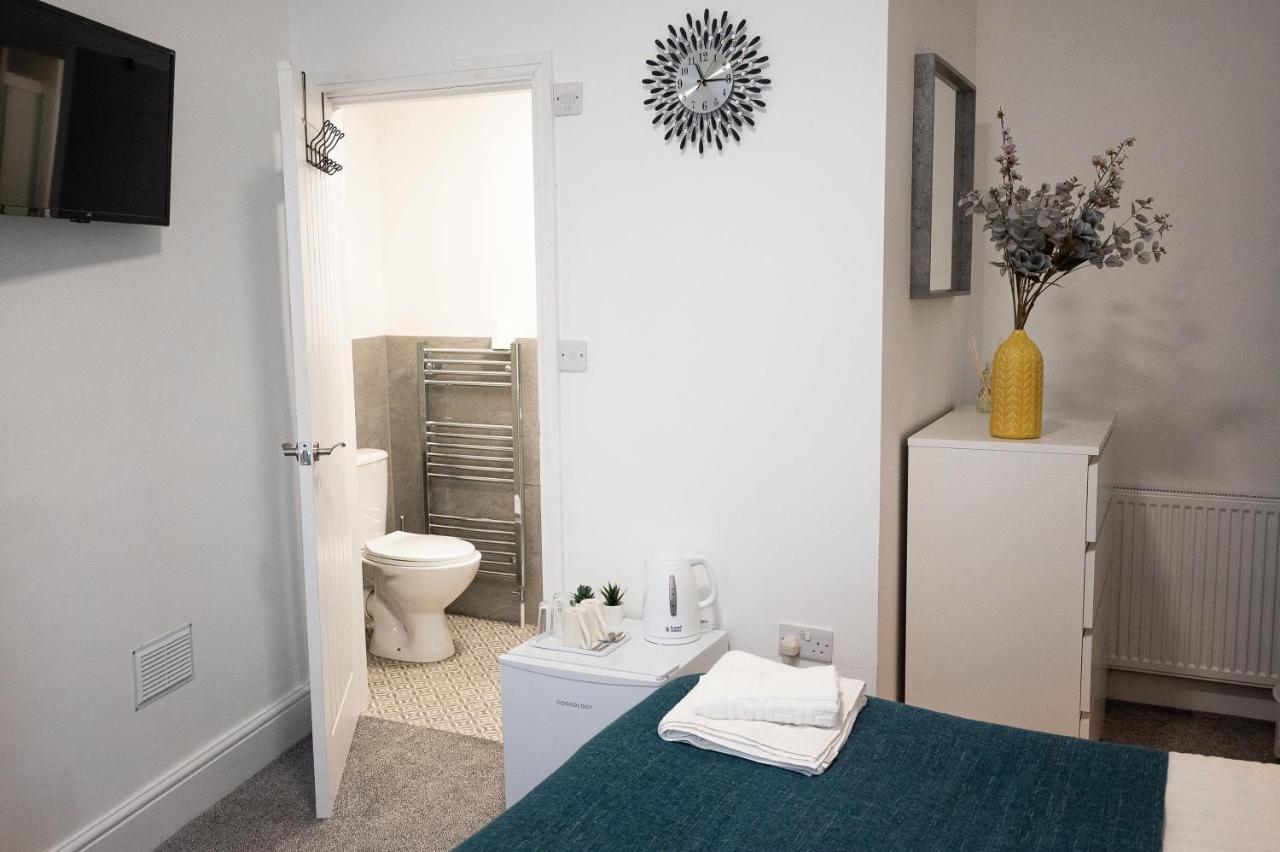 Elmo River Studios - 6 En-Suites In Wallasey - Easy Parking - Short And Long Stays Welcome Exteriér fotografie