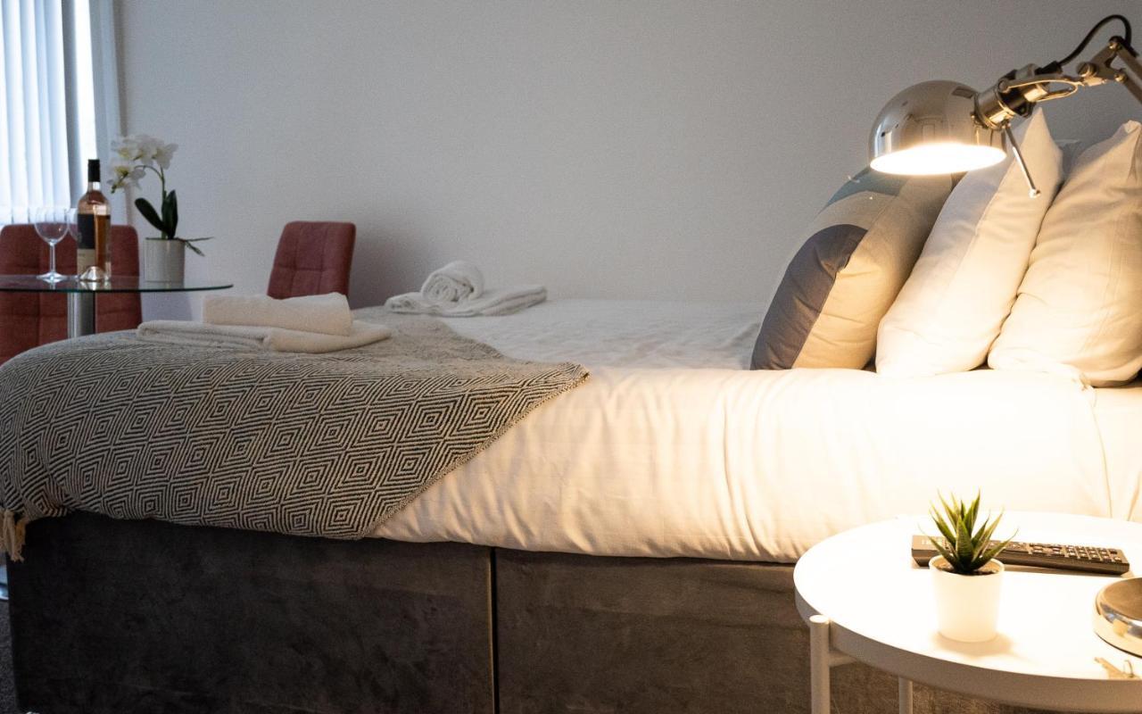 Elmo River Studios - 6 En-Suites In Wallasey - Easy Parking - Short And Long Stays Welcome Exteriér fotografie