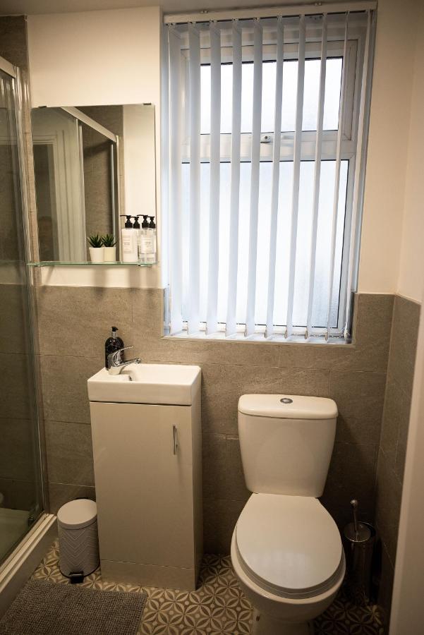 Elmo River Studios - 6 En-Suites In Wallasey - Easy Parking - Short And Long Stays Welcome Exteriér fotografie